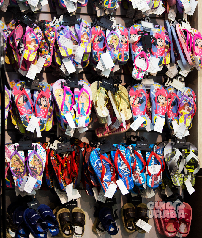 Chancletas en la tienda de calzado Calzado Colombia