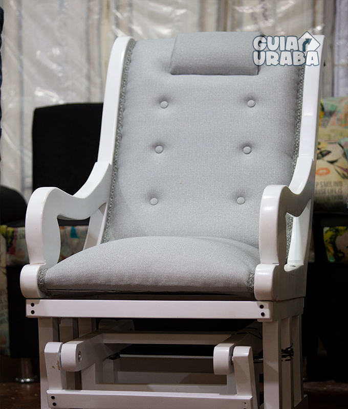 mueblería el punto del mueble y el hogar mesedora plateada