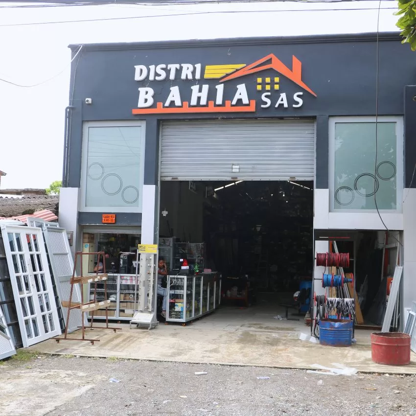 Distri Bahia, Puertas en Aluminio